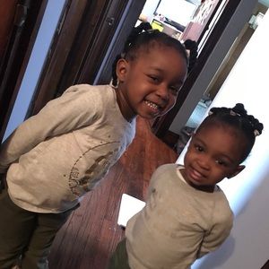 Meet your Posher, Felicia